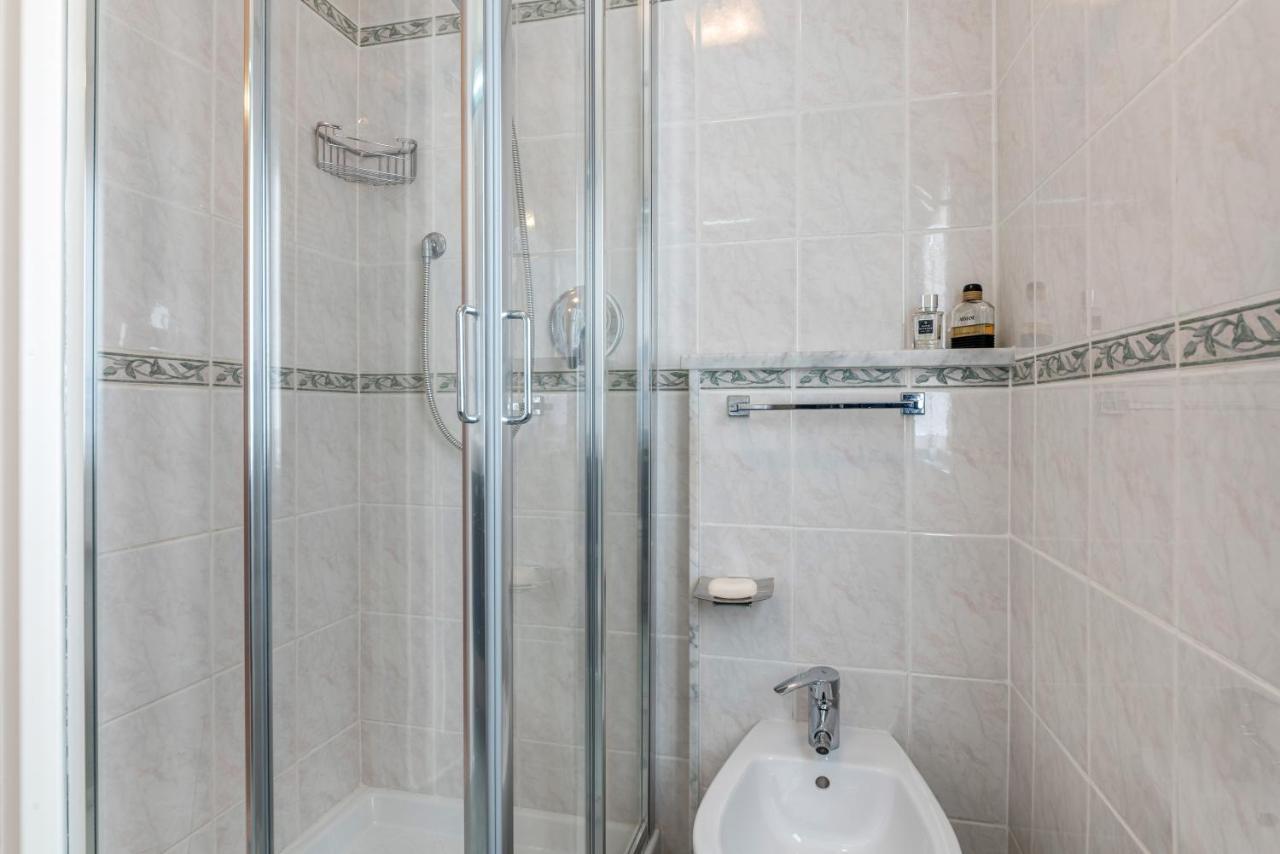 Charm Of Levanto Mini Apartment Bagian luar foto